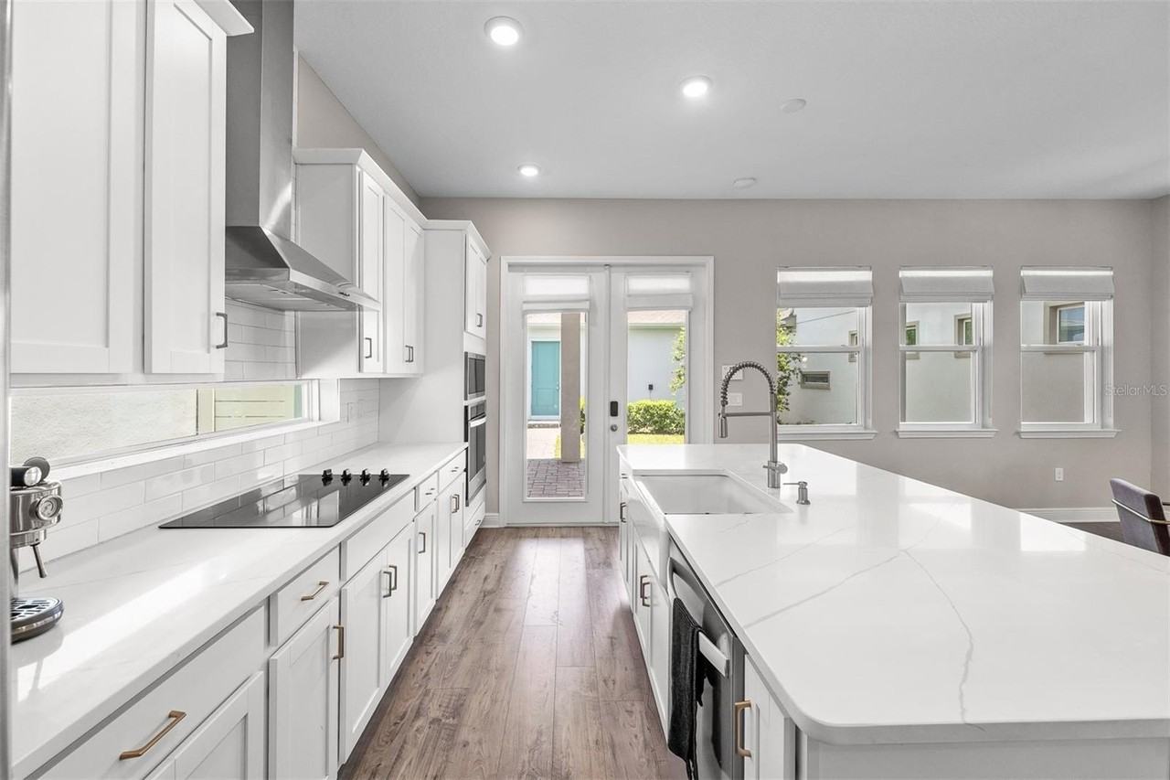 10129 Pearson Ave - Photo 6 of 42