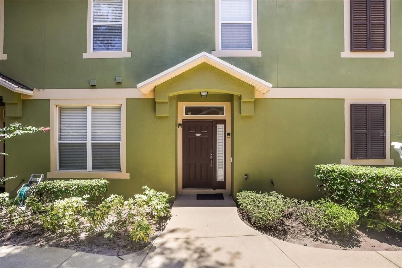 3310 Pine Oak Trl - Photo 2 of 28