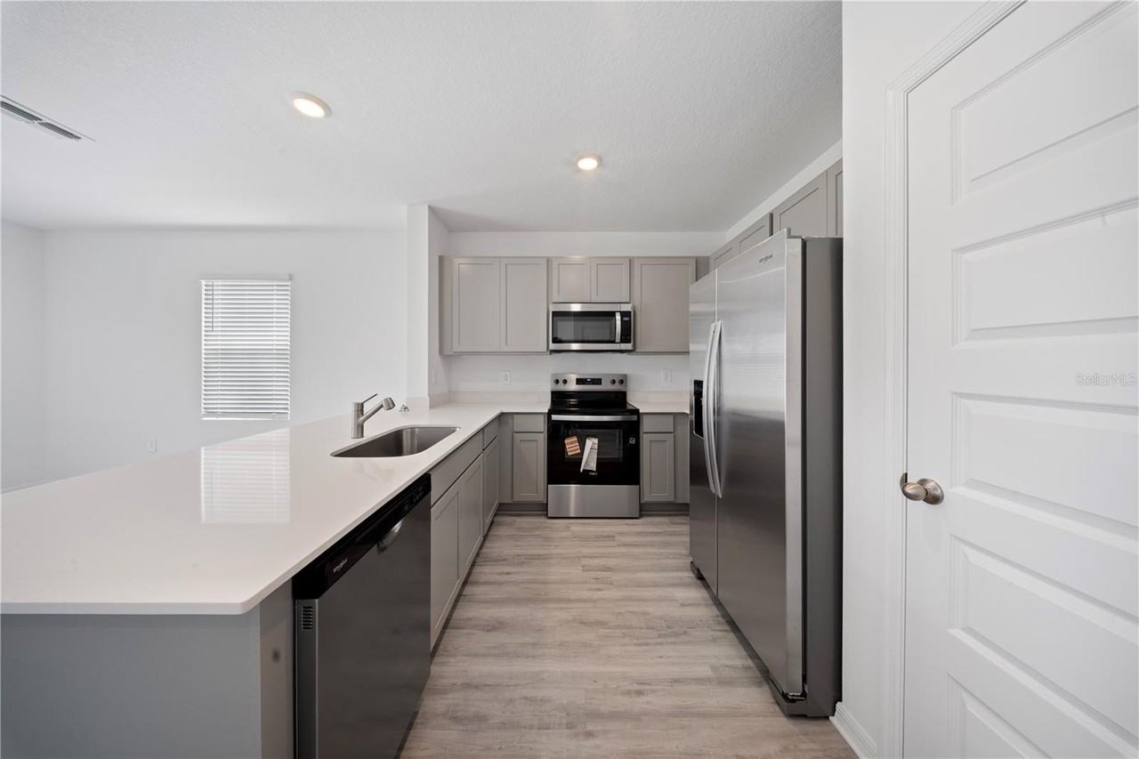 4302 Butterscotch Cir - Photo 2 of 19