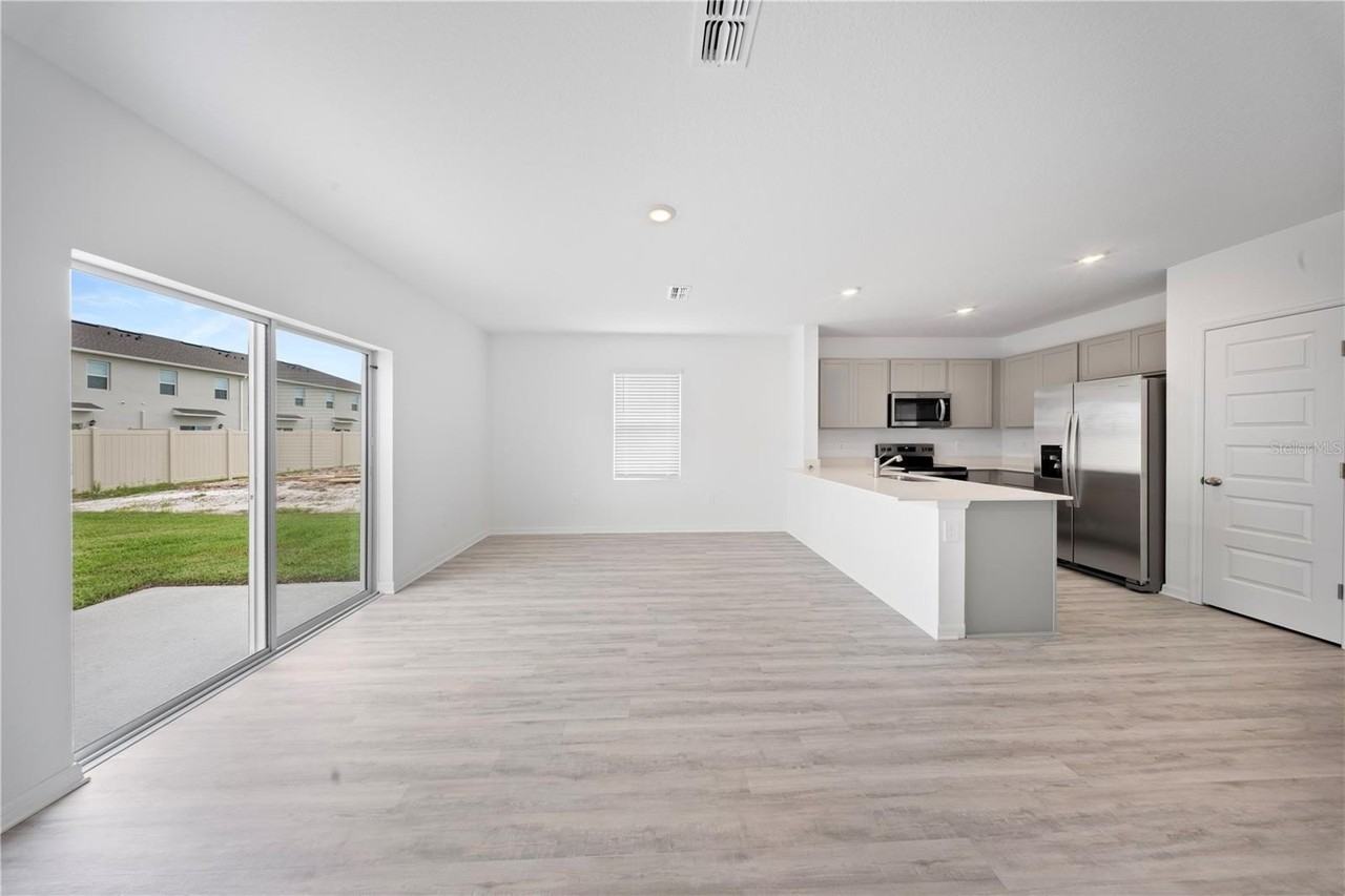 4302 Butterscotch Cir - Photo 3 of 19