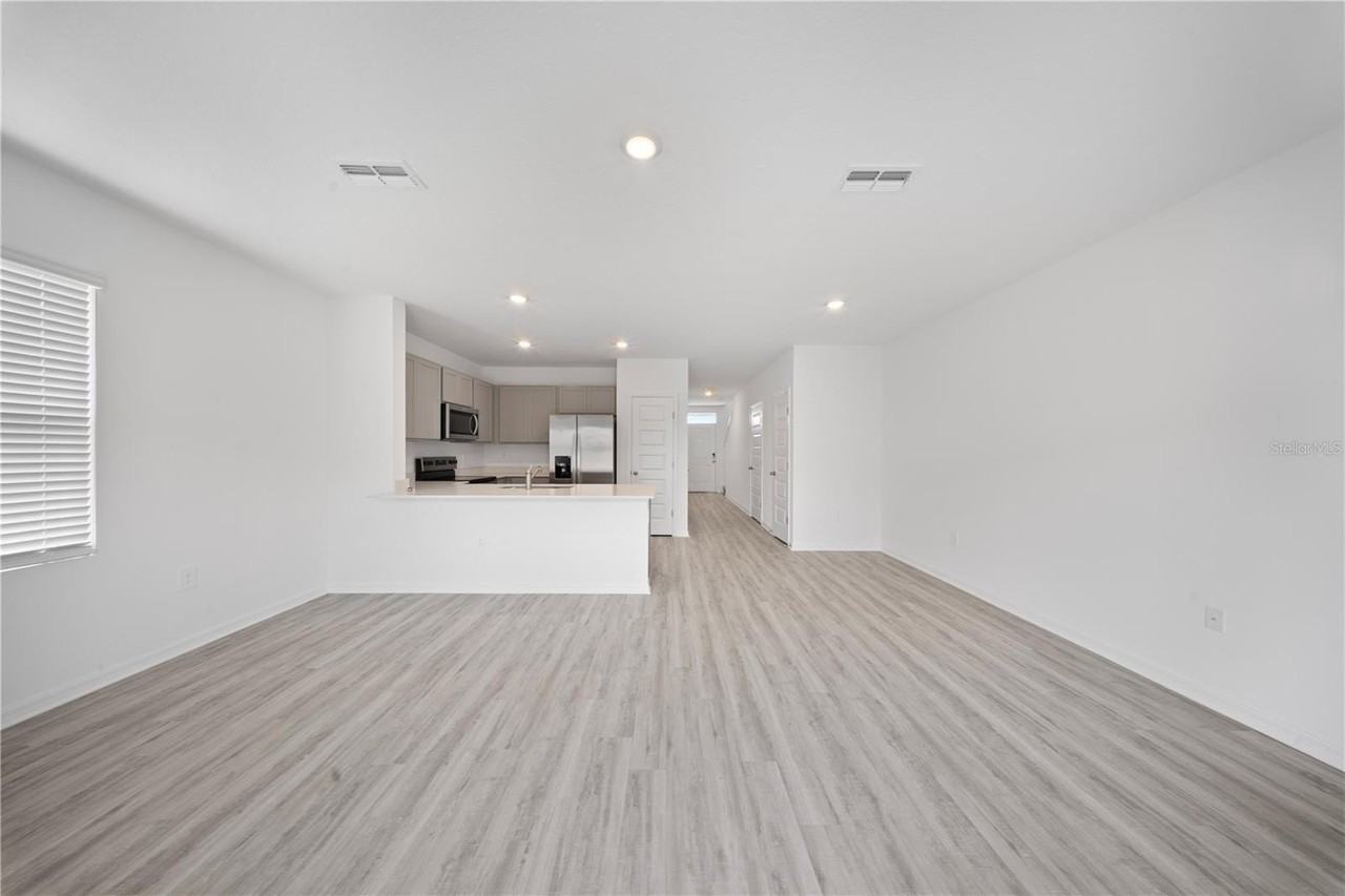 4302 Butterscotch Cir - Photo 5 of 19