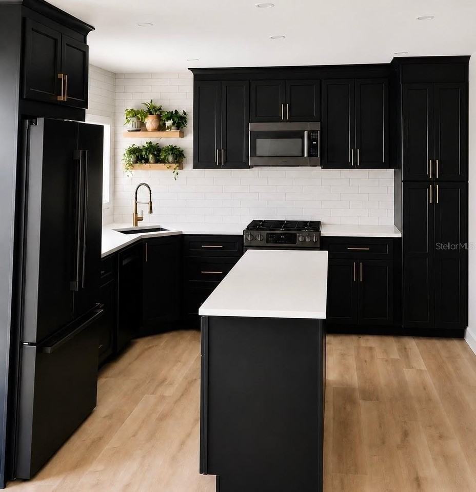 8 E Cypress St - Photo 2 of 14