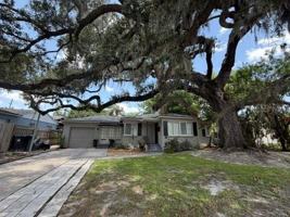 featured image of 1009 E Marks St