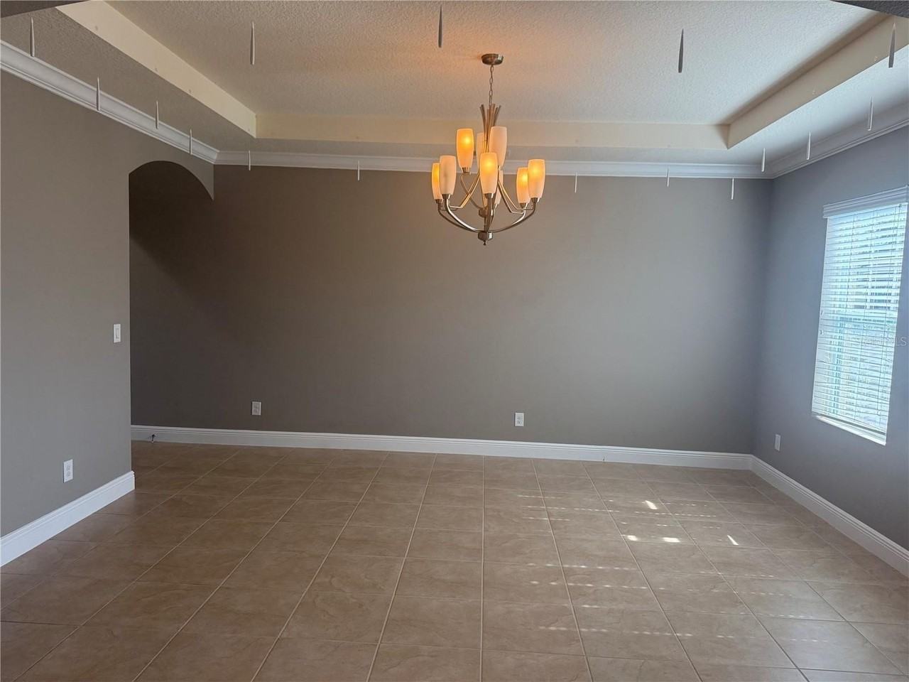 3128 Amalfi Dr - Photo 3 of 34