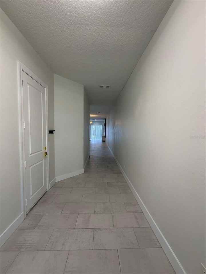 3007 E Central Blvd #3007 - Photo 3 of 50