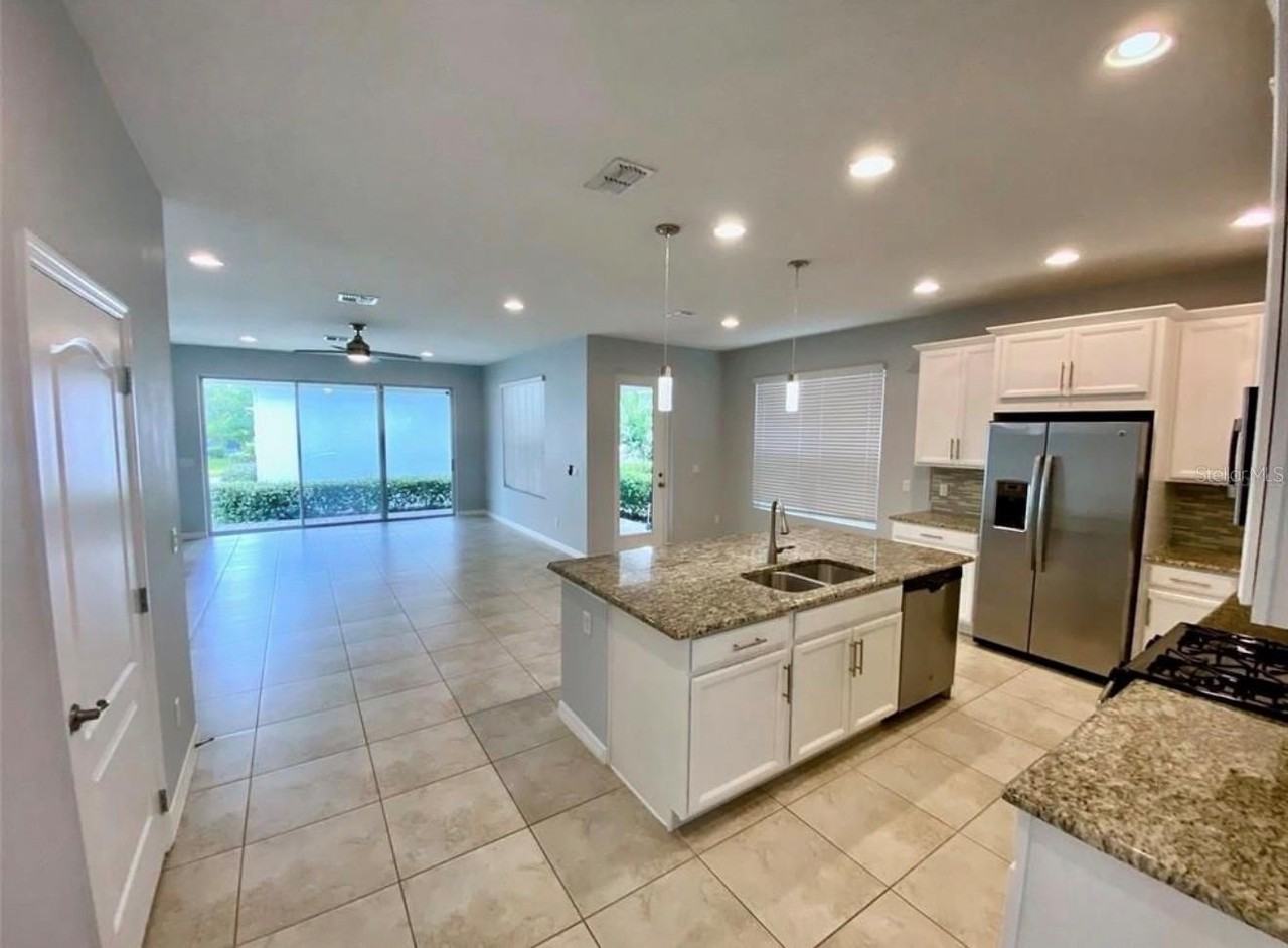 15167 Newtonia St - Photo 3 of 28