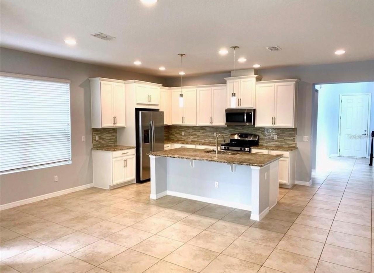 15167 Newtonia St - Photo 6 of 28