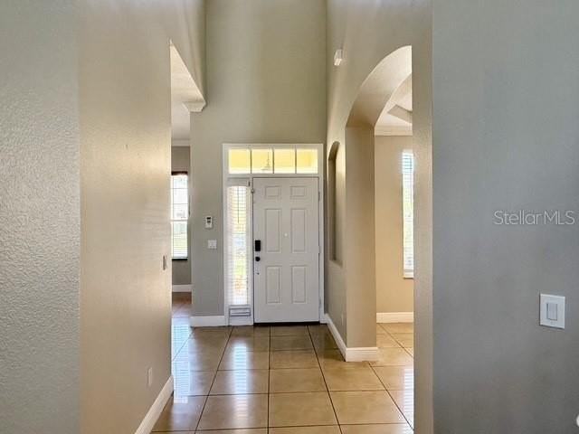 2300 The Oaks Blvd - Photo 5 of 50