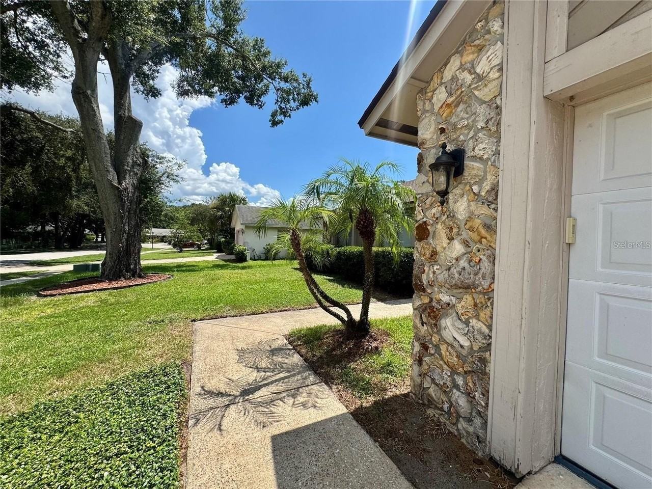 8014 Cote Ct - Photo 2 of 35
