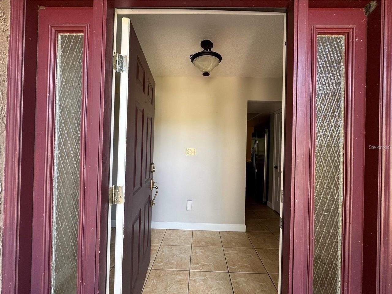 8014 Cote Ct - Photo 5 of 35