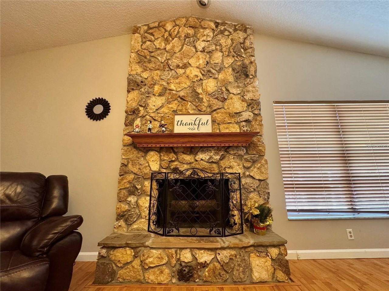 8014 Cote Ct - Photo 6 of 35