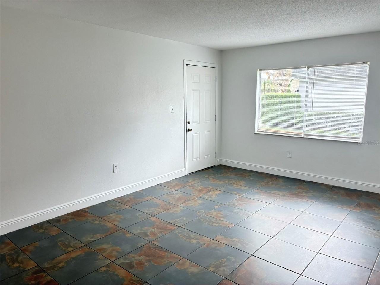 1944 Conway Rd #4 - Photo 2 of 27