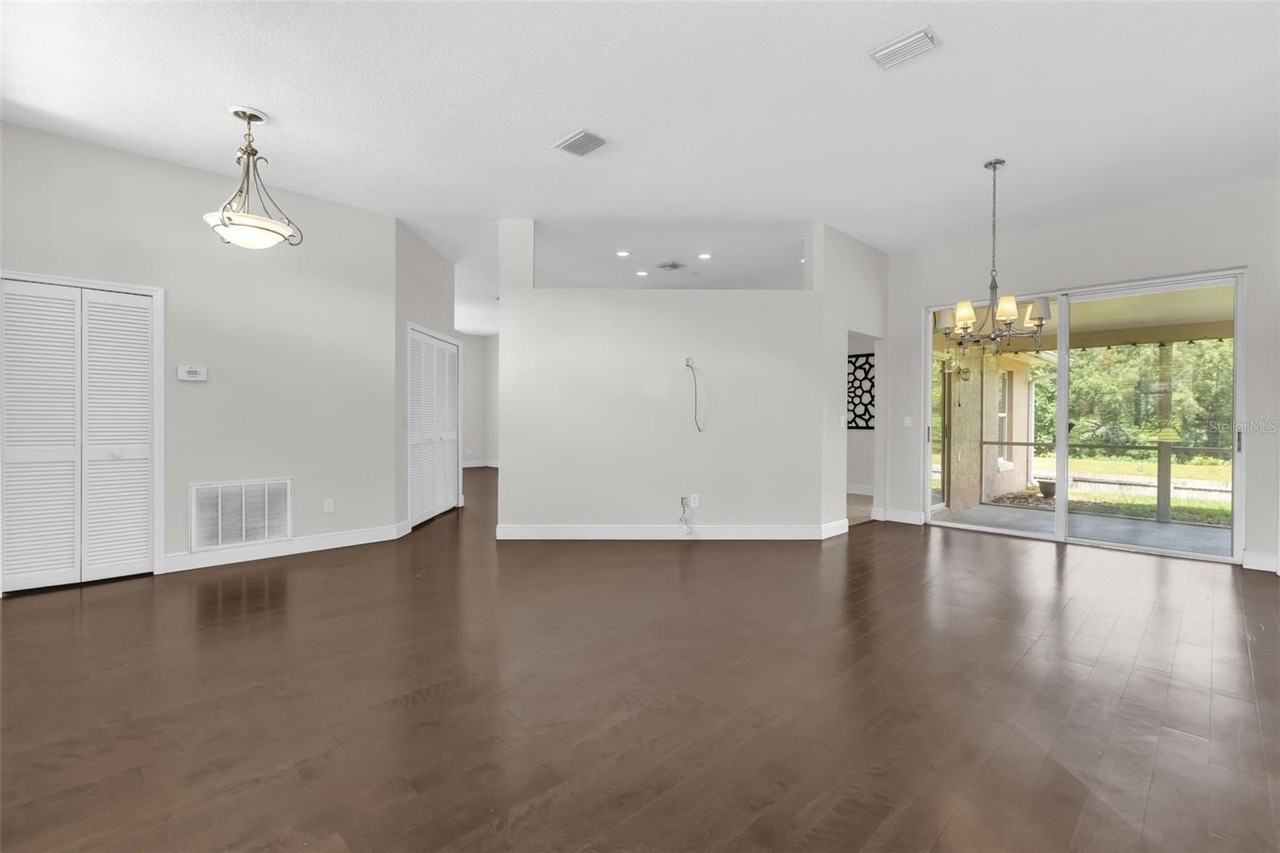 1041 Gould Pl - Photo 3 of 32