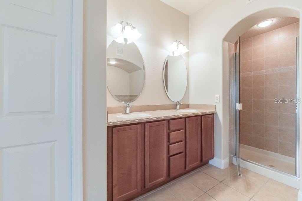 1733 Prospect Ave - Photo 4 of 22