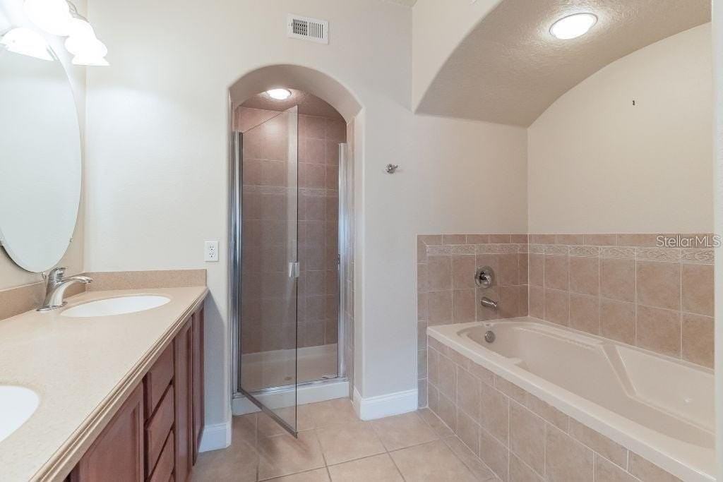1733 Prospect Ave - Photo 5 of 22
