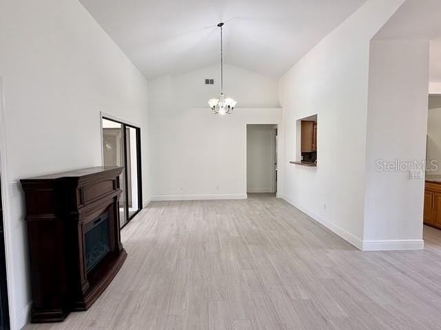 553 Walnut Grove Pl - Photo 7 of 33