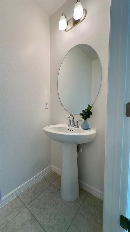 3879 Academia Ave - Photo 7 of 26