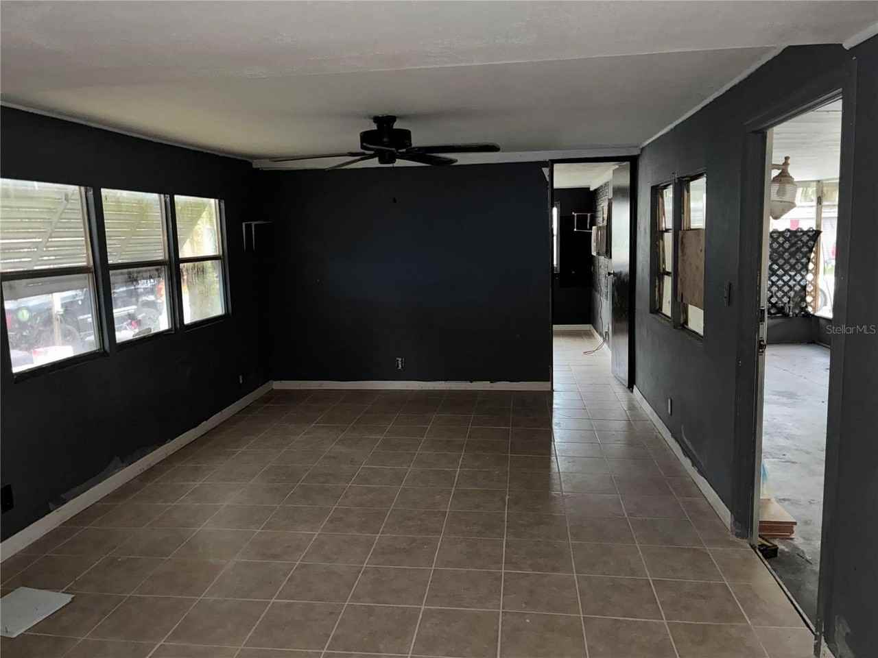25 Sunset Cir - Photo 2 of 7