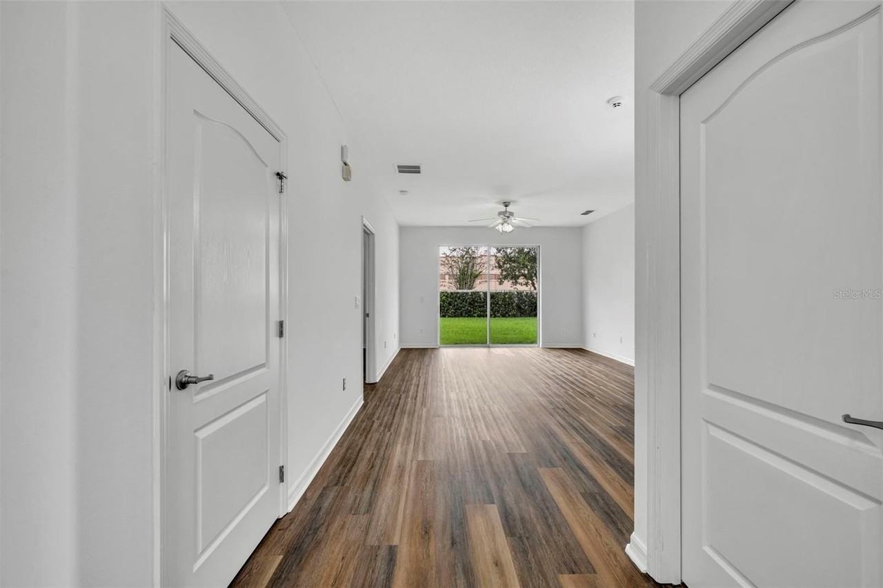 2628 Balforn Tower Way - Photo 5 of 42