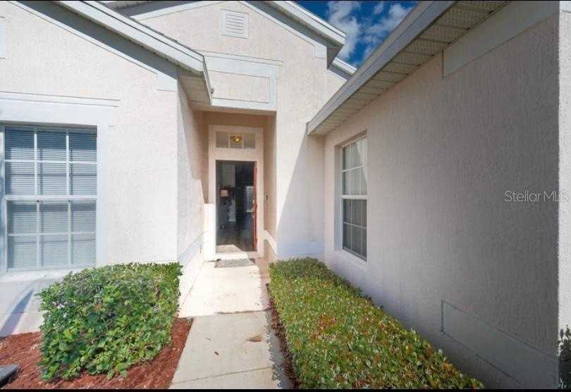 8121 Fan Palm Way - Photo 3 of 45