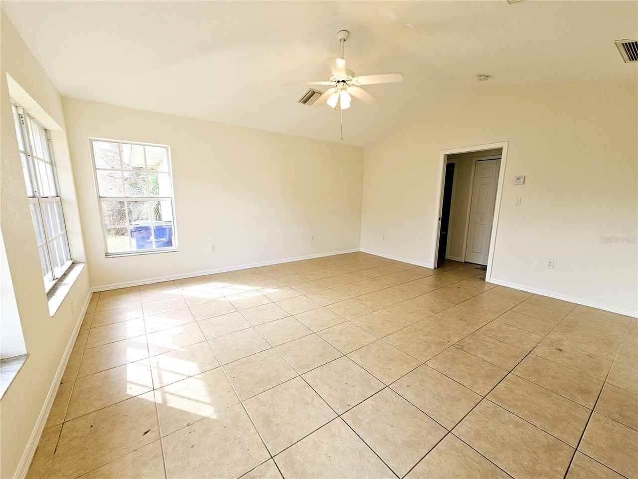 66 N Mccall Rd - Photo 3 of 18