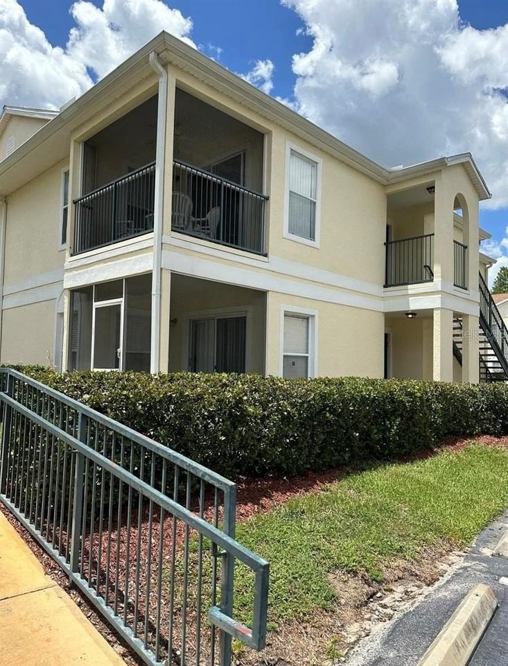 8804 Grand Palms Cir #A - Photo 2 of 14