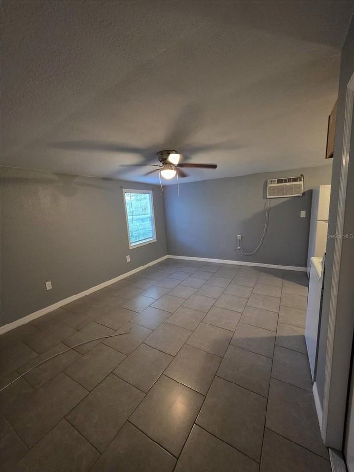 1328 37th St Nw - Photo 2 of 8