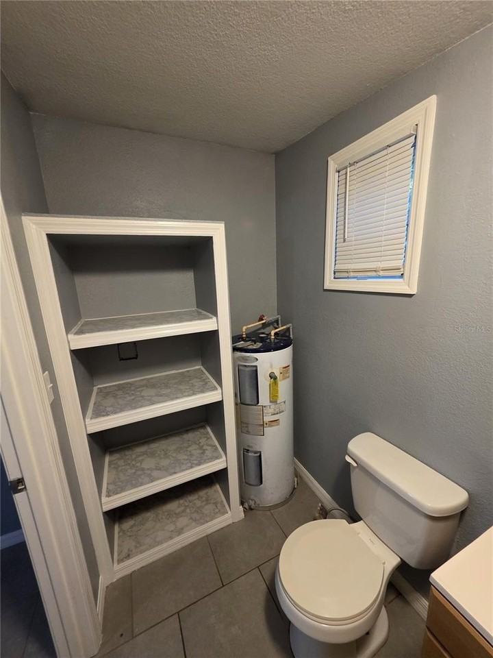 1328 37th St Nw - Photo 6 of 8