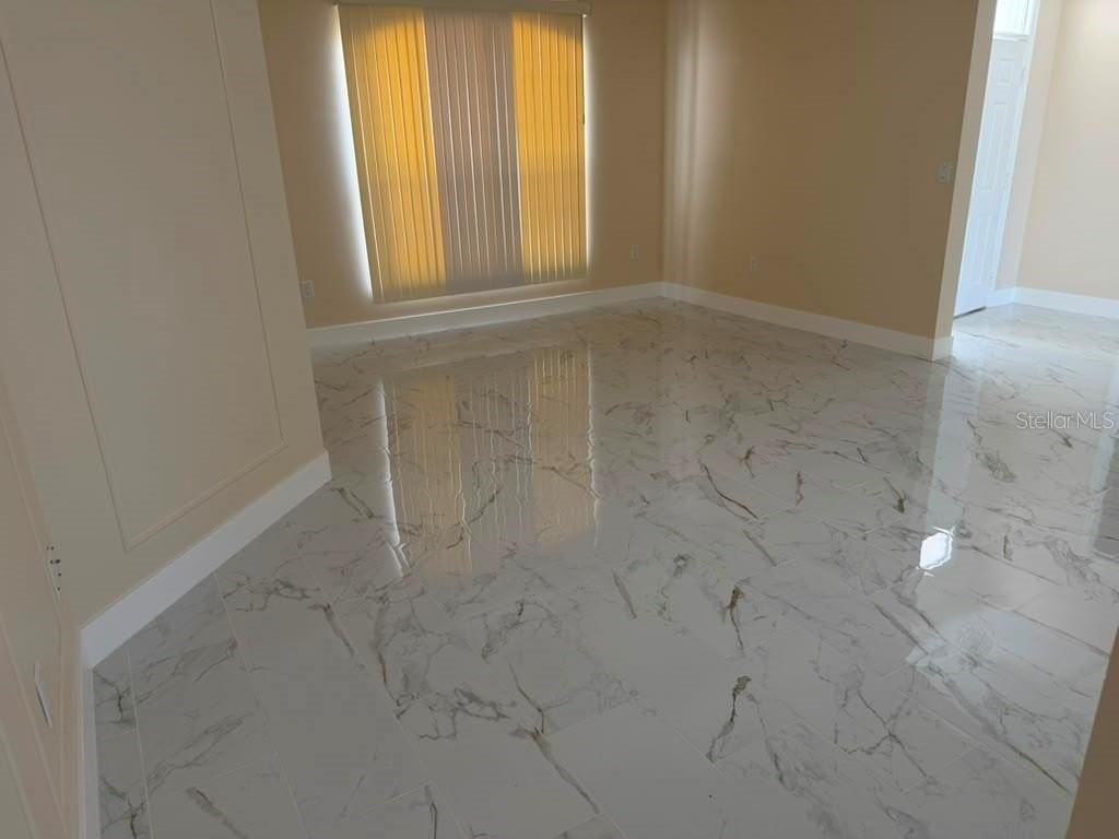 351 Corsica Ct - Photo 5 of 32