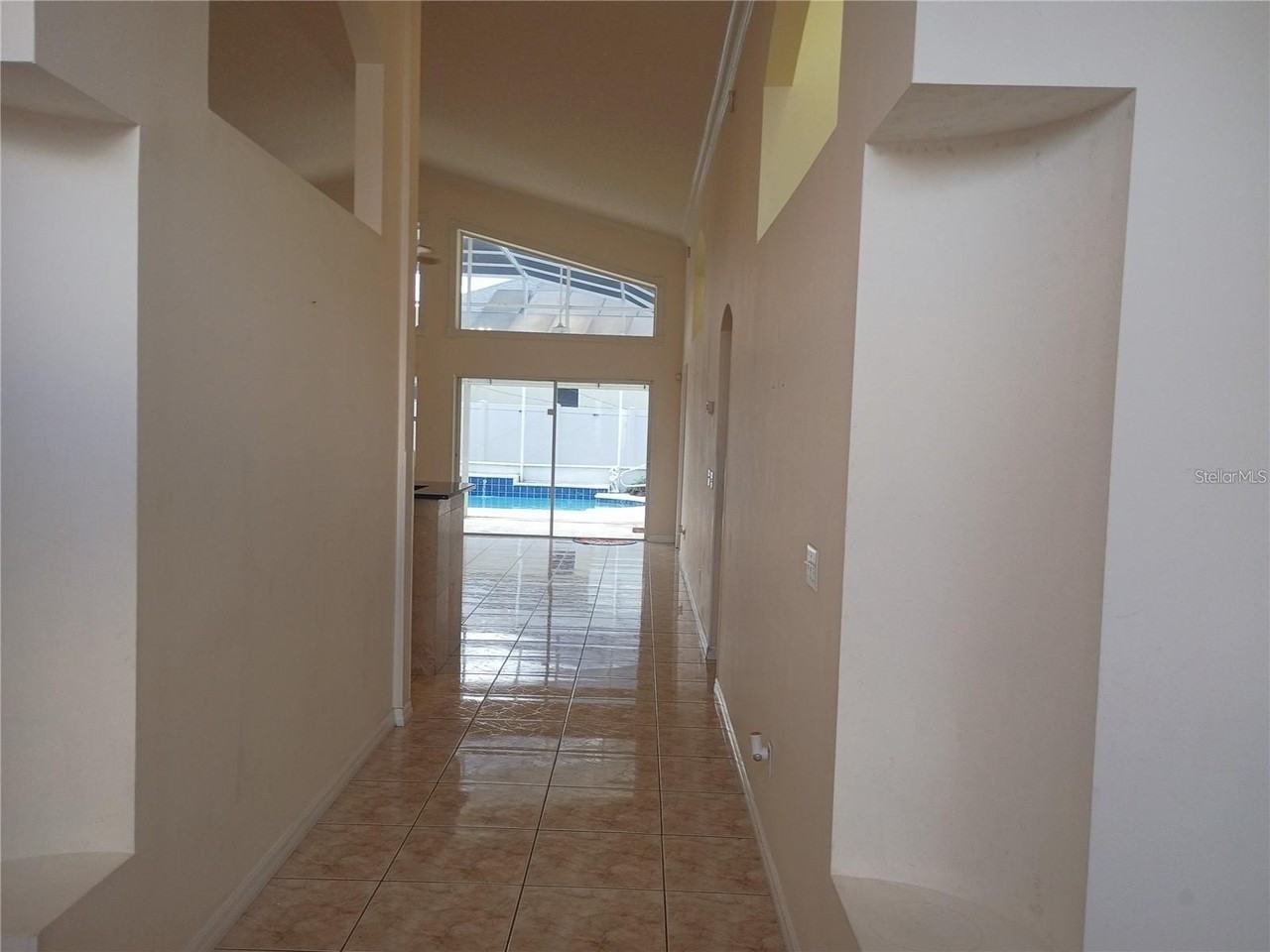 248 Kassik Cir - Photo 6 of 21