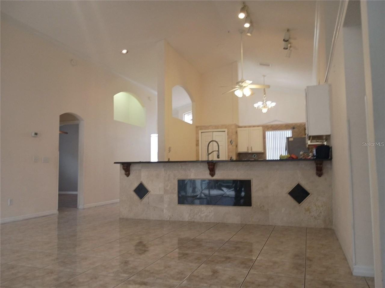 248 Kassik Cir - Photo 7 of 21