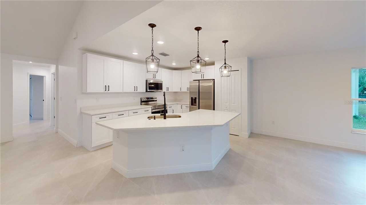 963 Sareta St Se - Photo 6 of 29