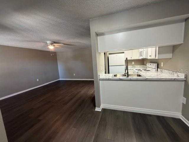 4400 Millwood Rd #E - Photo 7 of 21