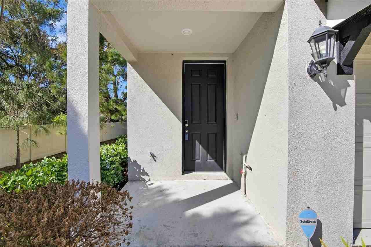 2710 Scarlet Bay Pl - Photo 3 of 38