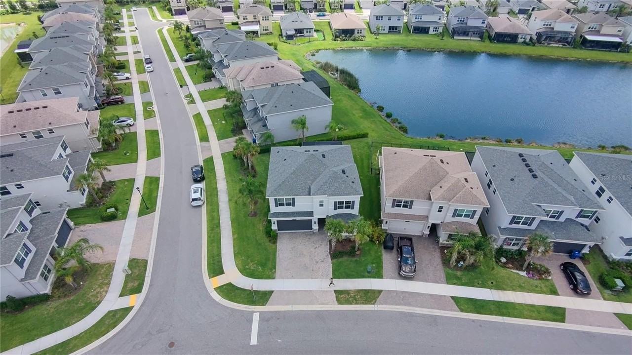 3338 Great Banyan Way - Photo 3 of 50