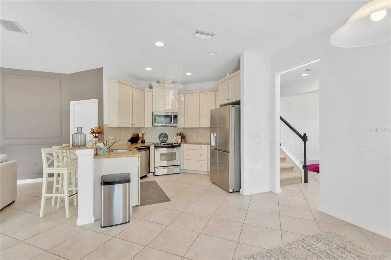 8307 Manor Club Cir #1 - Photo 5 of 33