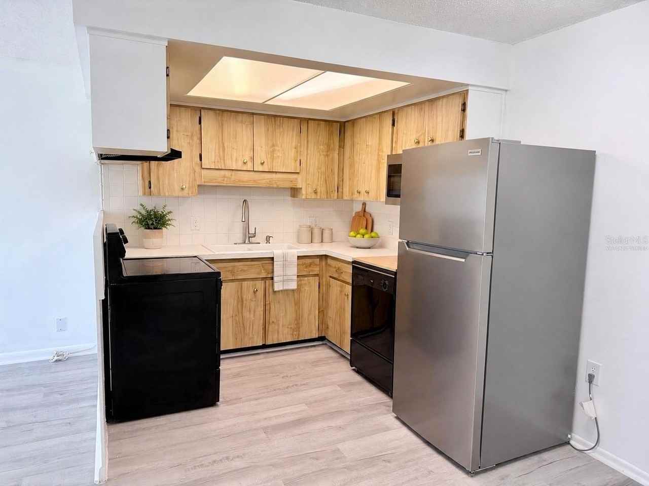 4313 Tahitian Gardens Cir #C - Photo 5 of 27