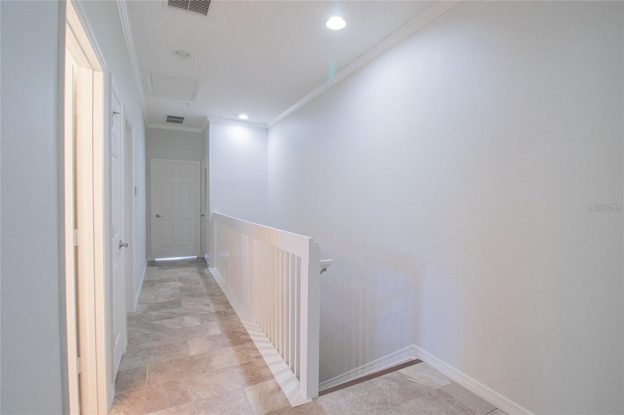 7231 Hamilton Rd - Photo 4 of 27