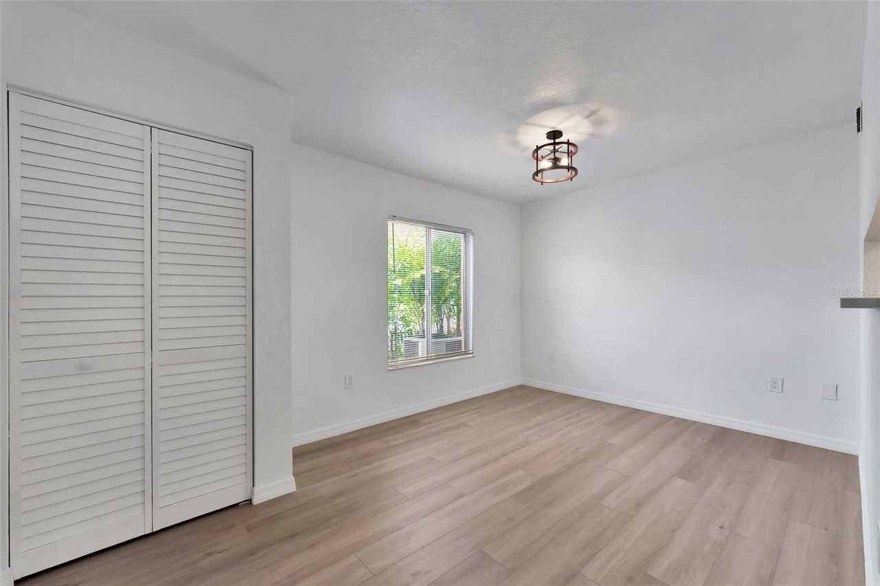 9940 7th Way N #101 - Photo 3 of 35