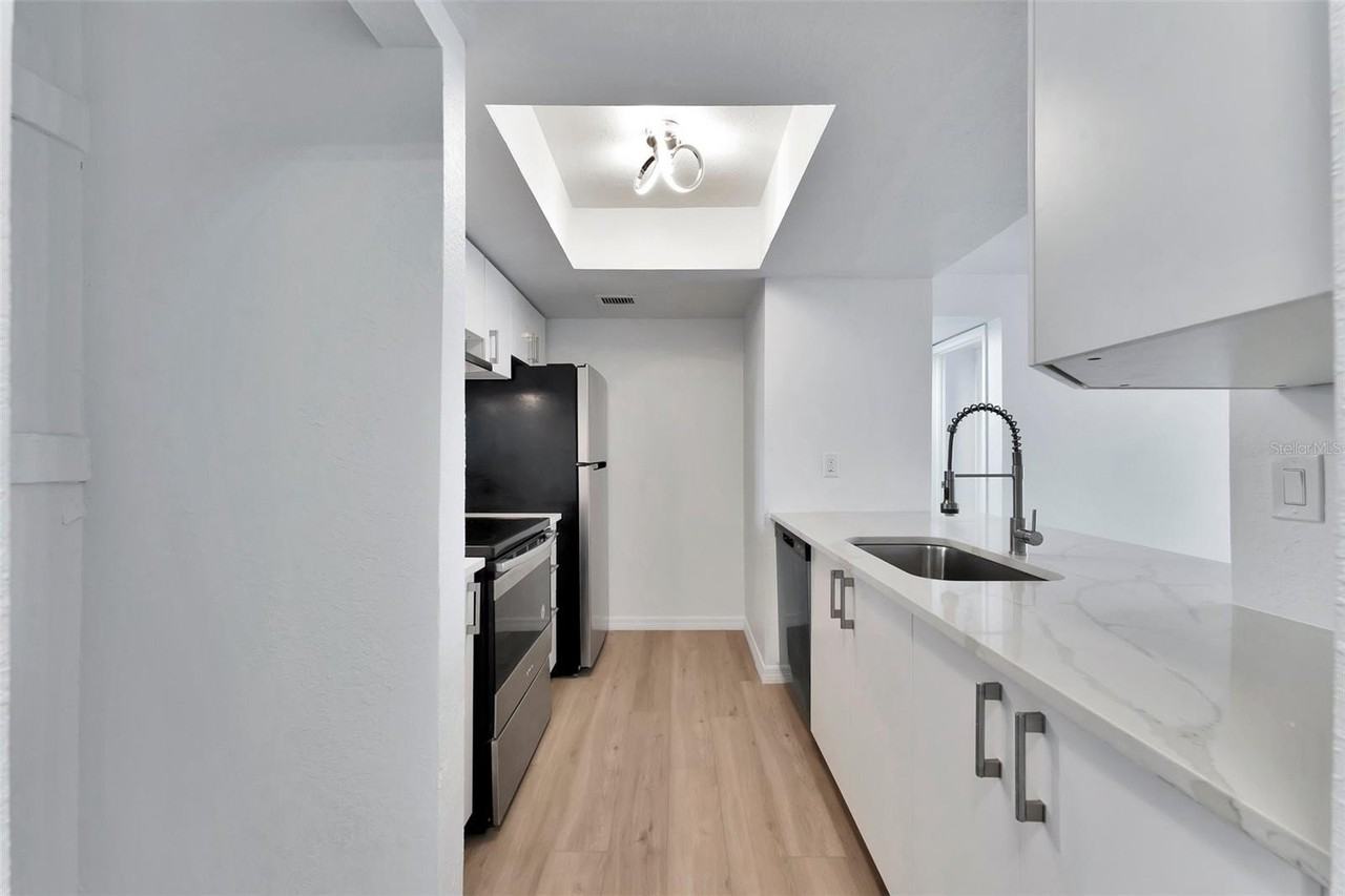 9940 7th Way N #101 - Photo 7 of 35