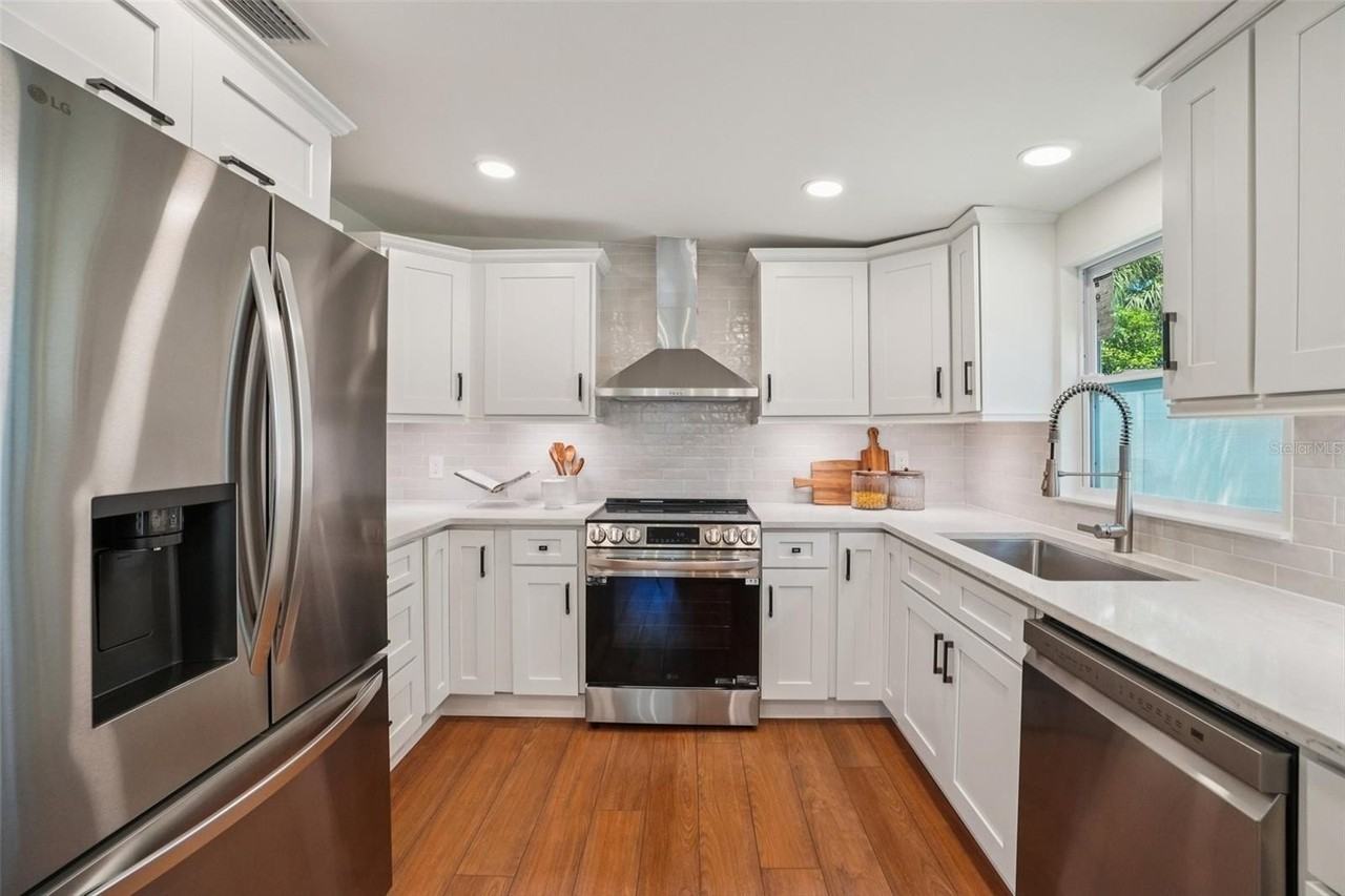 3123 W La Salle St - Photo 4 of 43