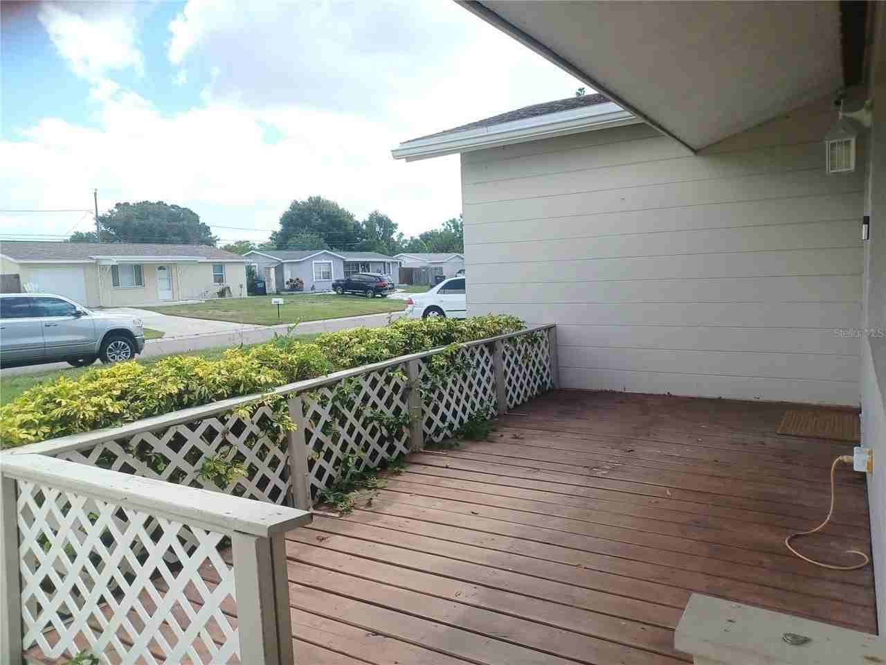 8448 76th Ave - Photo 4 of 21