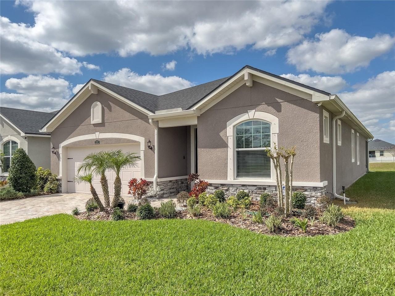 13102 Satin Lily Dr - Photo 4 of 28