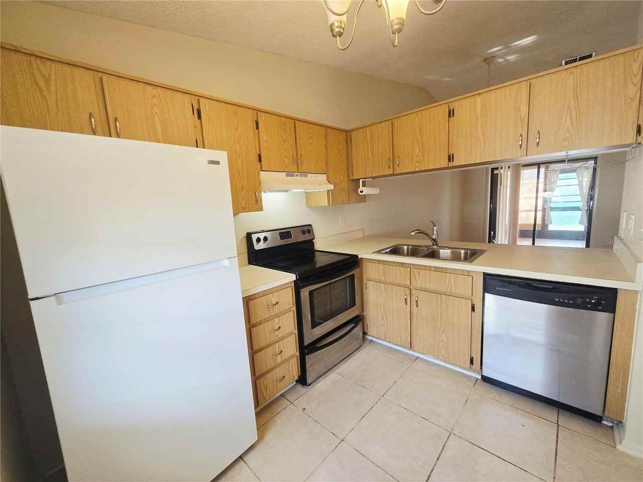 6425 Drexel Dr #2 - Photo 5 of 37