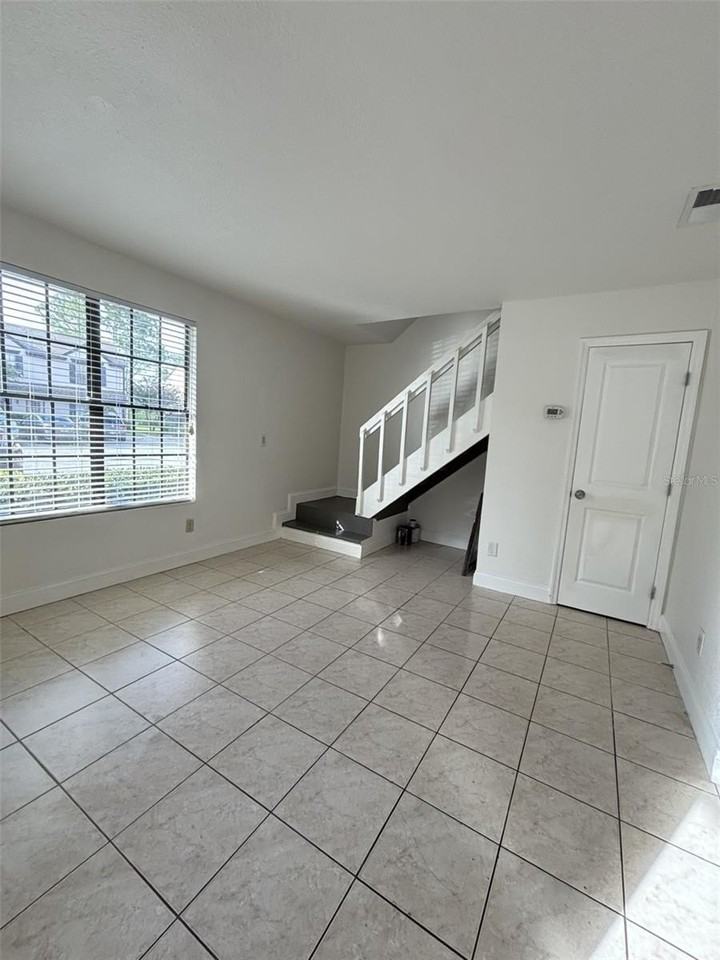 16638 Brigadoon Dr - Photo 3 of 26