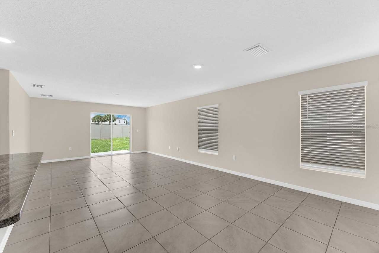 12153 Downy Birch Dr - Photo 5 of 32