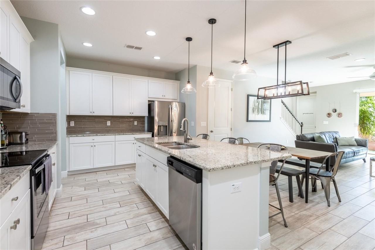 17847 Althea Blue Pl - Photo 2 of 32