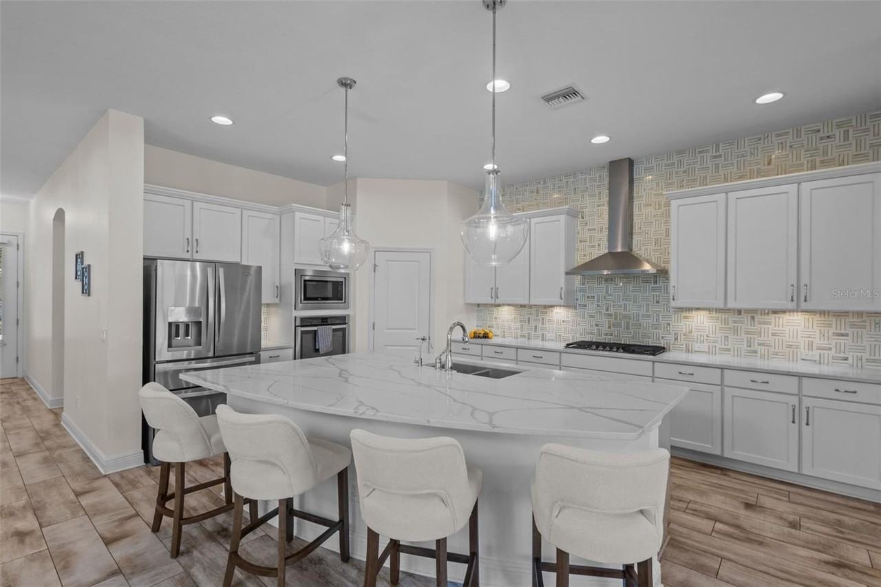 2515 Portico St - Photo 4 of 45