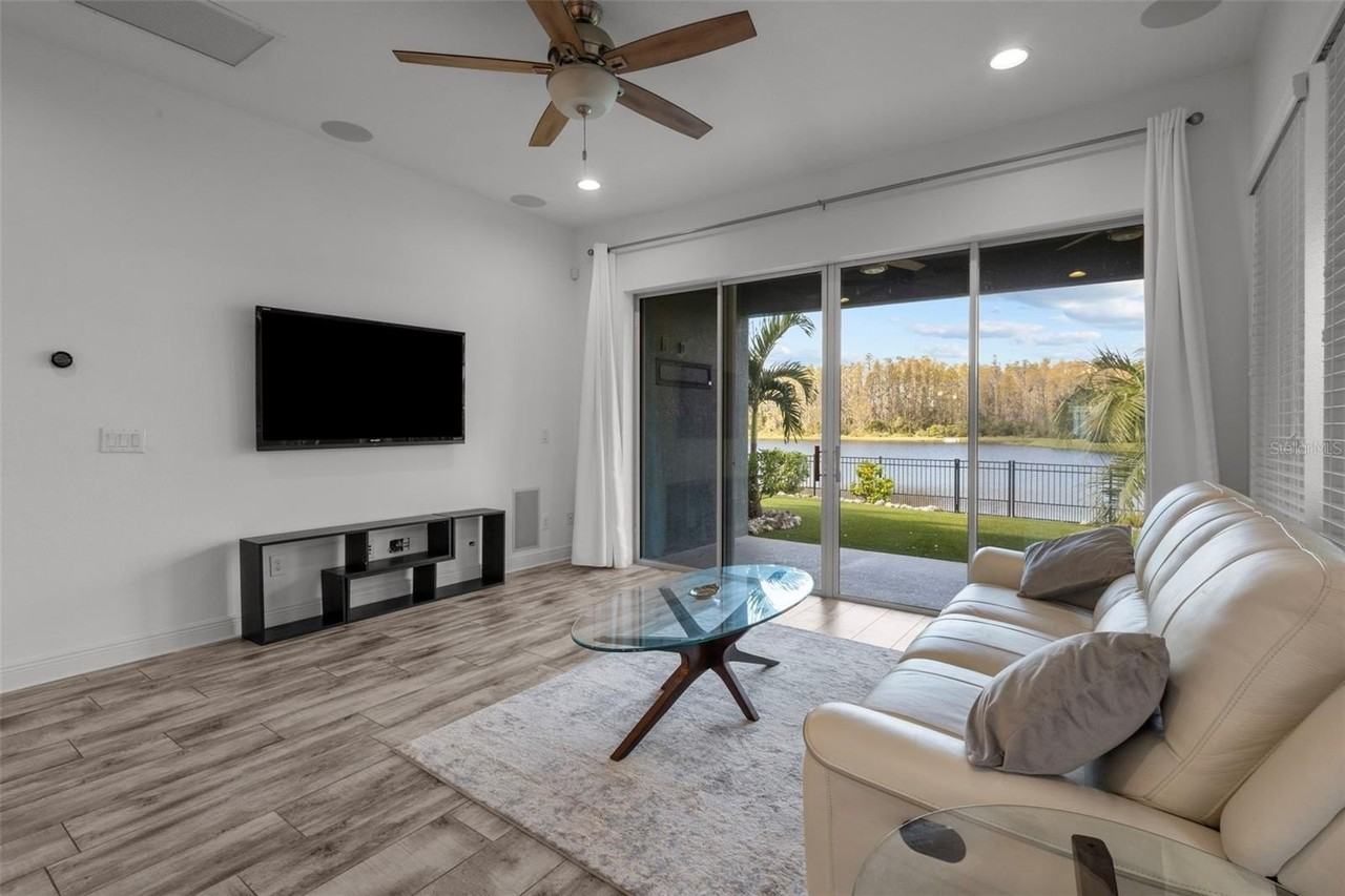 2515 Portico St - Photo 6 of 45