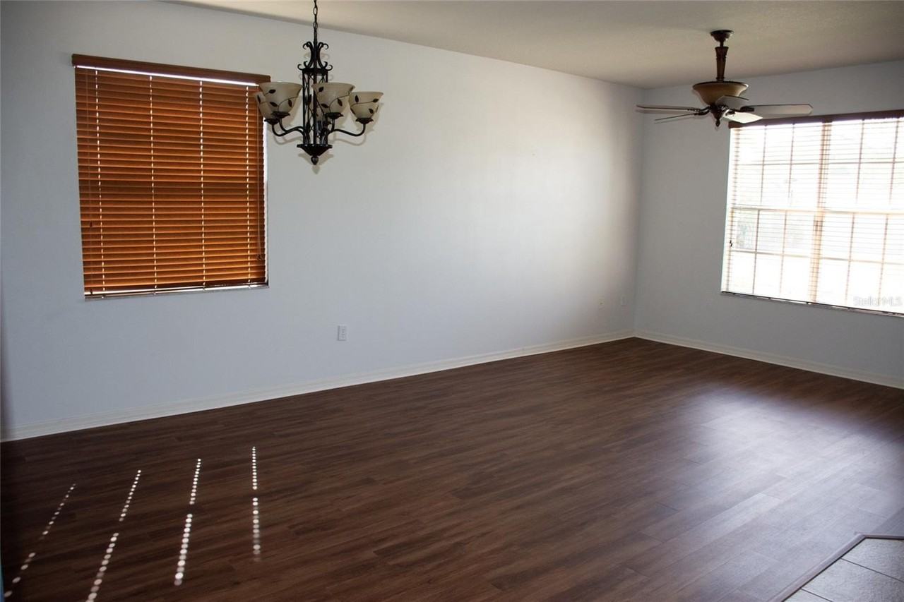 2504 Ladoga Dr - Photo 2 of 29
